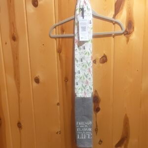 Gray and White Kitchen Boa Towel with Friends Quote